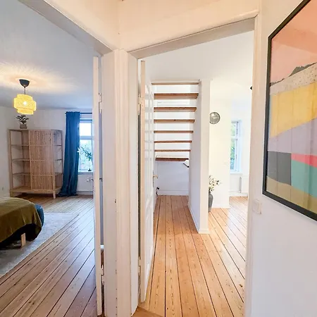 Spacious And Modern House Close To Center Apartment *